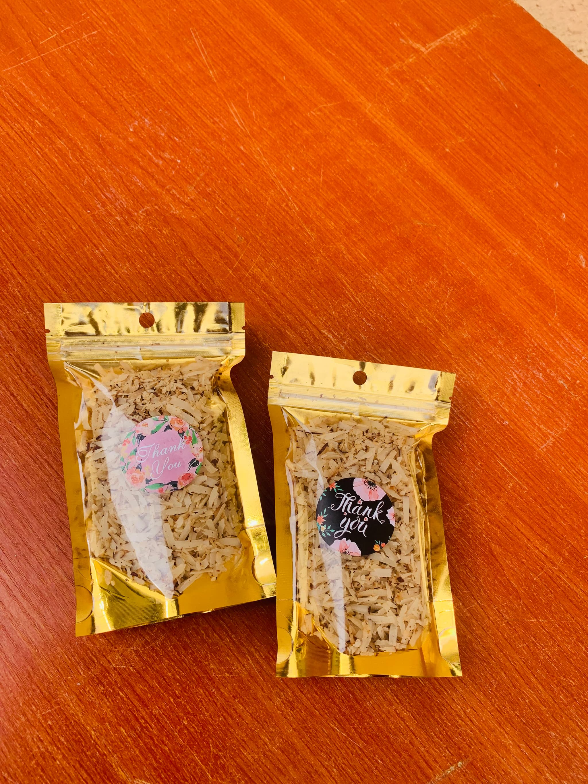 Coconut flakes